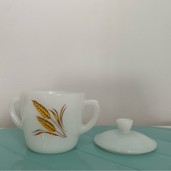 Fire King sugar bowl - Picture 2 of 2